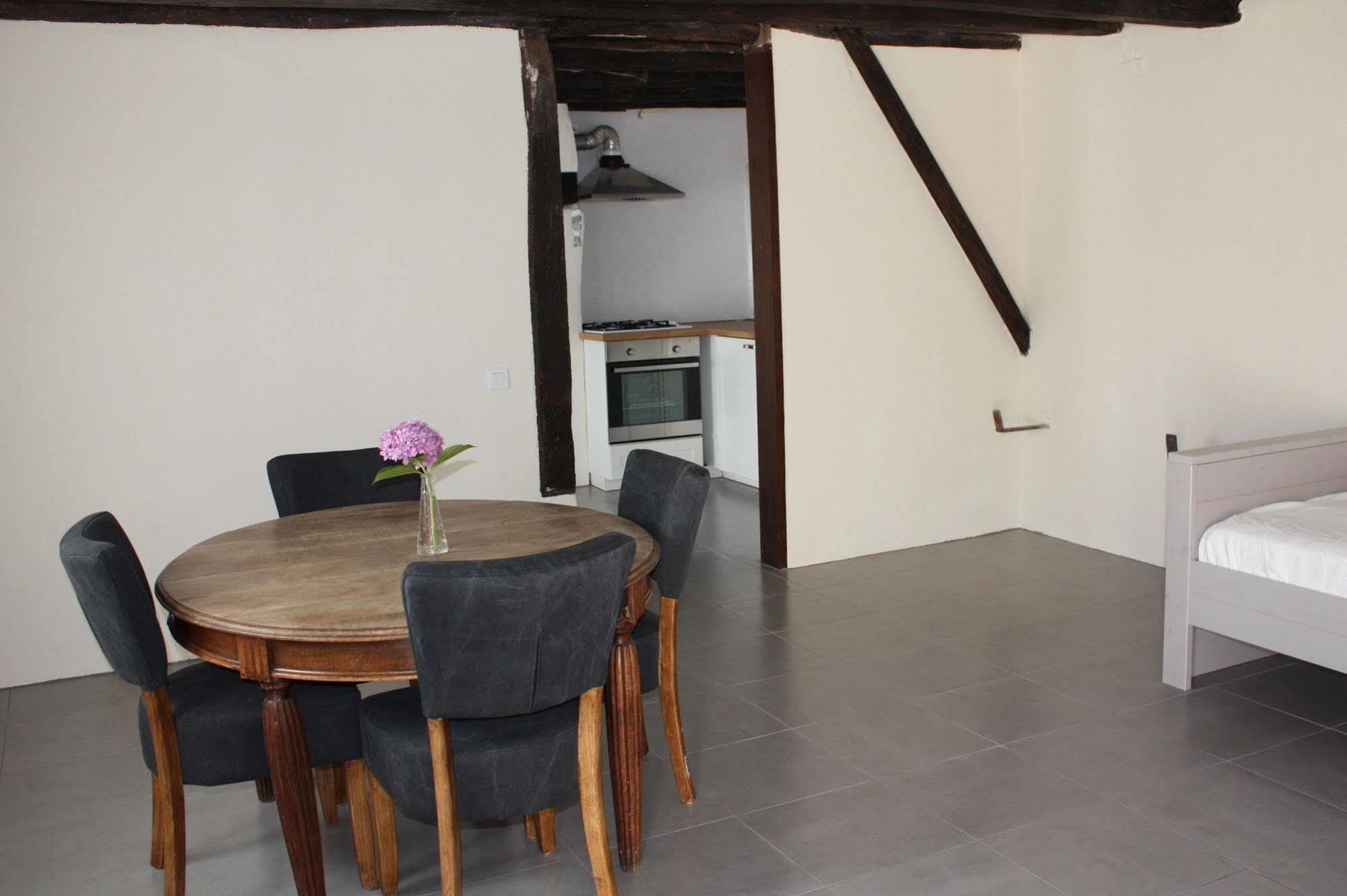 Gite Chevannes Fours  Exterior photo